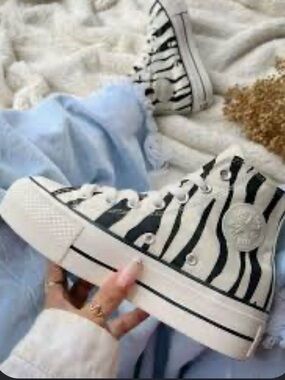 Converse All Star Chuck Taylor Zebra Platform High Top Sneakers Size 6.5/37